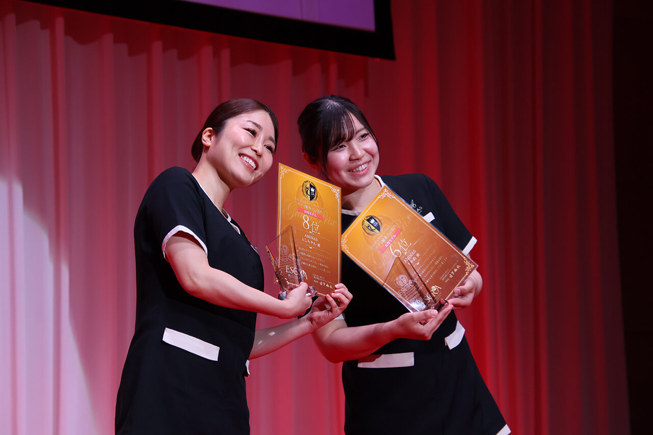 女性モデル6位、女性モデル8位 AMINAS